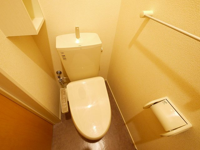 シェルマンⅢのトイレ|ゆったりとした空間のトイレです