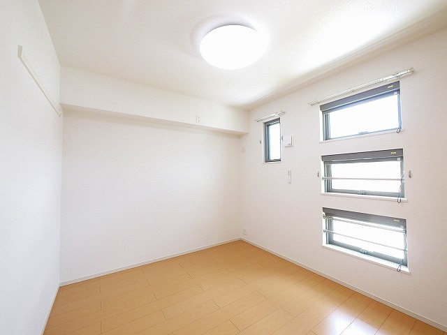 フォンテーヌ　Ｎ－Ⅴの洋室|洋室です