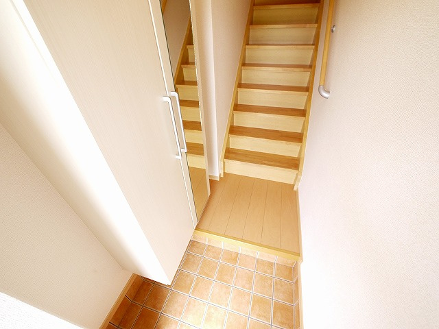 ラフィーネの玄関|明るい玄関です