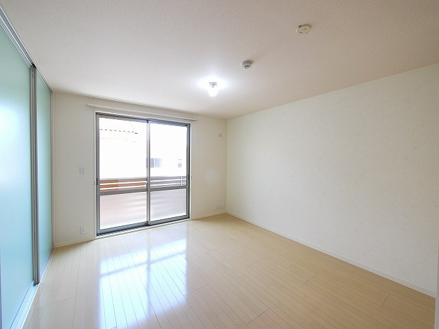 ハニー・コナの寝室|落ち着いて過ごせるお部屋なので、寝室にいかがでしょうか