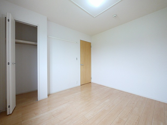 シエルブルーⅡの洋室|広々とした洋室です