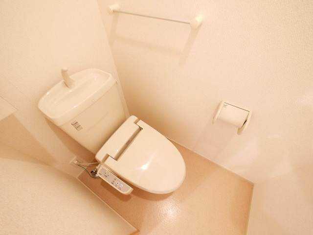サンシャイン富堂のトイレ|シンプルで使いやすいトイレです