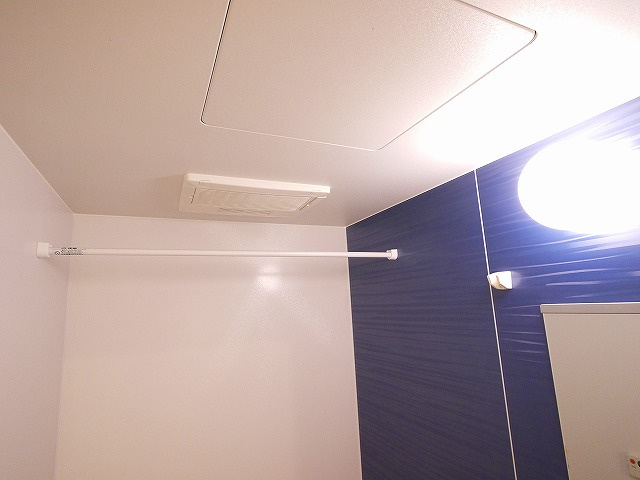 サンシャイン富堂の浴室|浴室乾燥です