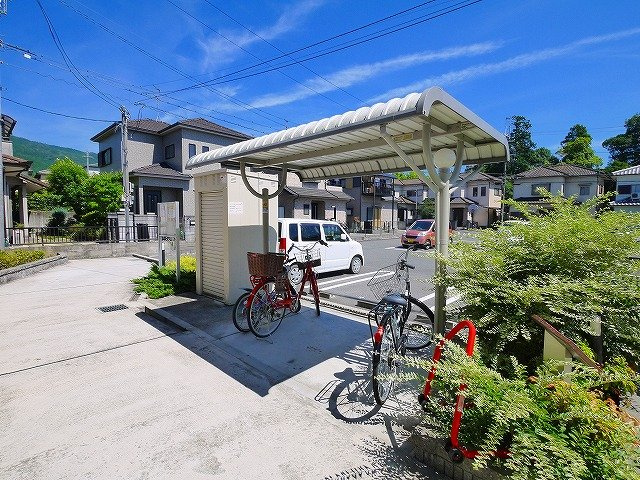 エーデルハイム黒塚Ⅱのその他共用部分|屋根付き駐輪場