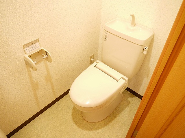結充Immeuble　B館のトイレ|ゆったりとした空間のトイレです
