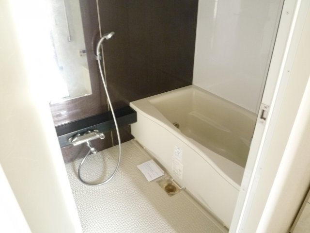 エル・セレーノ上本町レジデンスの浴室