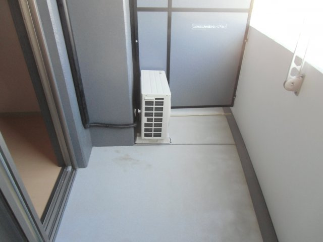 習志野市奏の杜１丁目の賃貸マンションのバルコニー|分譲並みの広いバルコニーは洗濯物も沢山干せましね