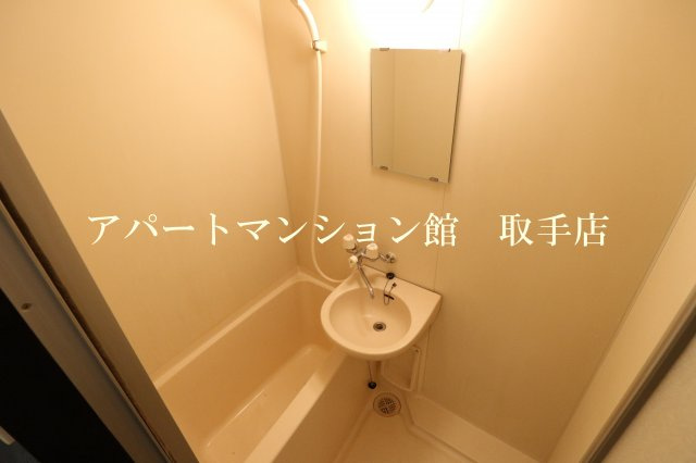 TNサニーハイツの浴室