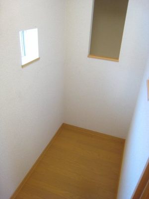 【収納】 | Kumagai | おまけの収納スペース（階段上）