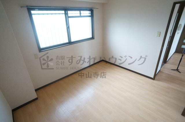 ユーロメゾン伊丹の寝室