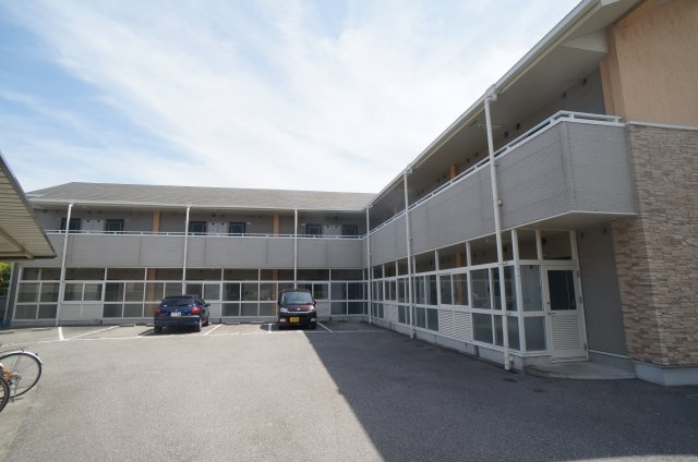 CASA　BIANCA　カサビアンカの駐車場