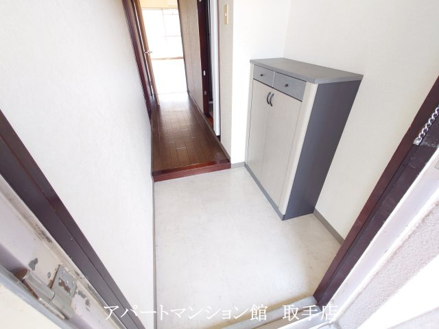 KNグランドハイツの玄関