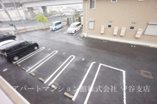 【駐車場】