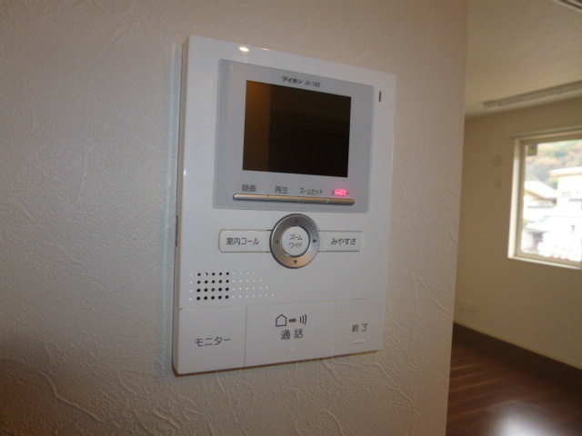 イーリオのセキュリティ|TVインターホン