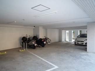 【駐車場】
