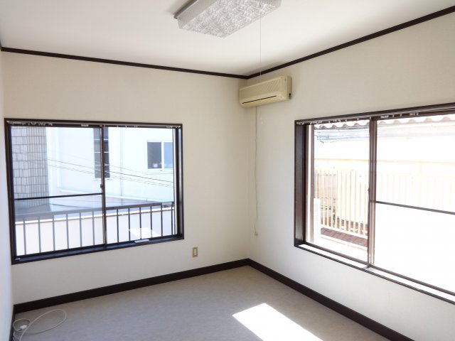 岡本邸の寝室
