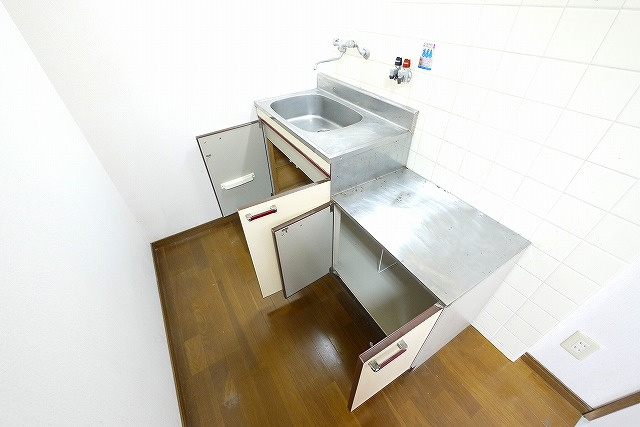 桜館のキッチン|お料理しやすいキッチンです