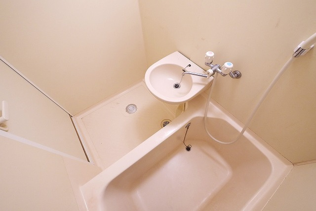 桜館の浴室|日々の疲れを癒すお風呂です