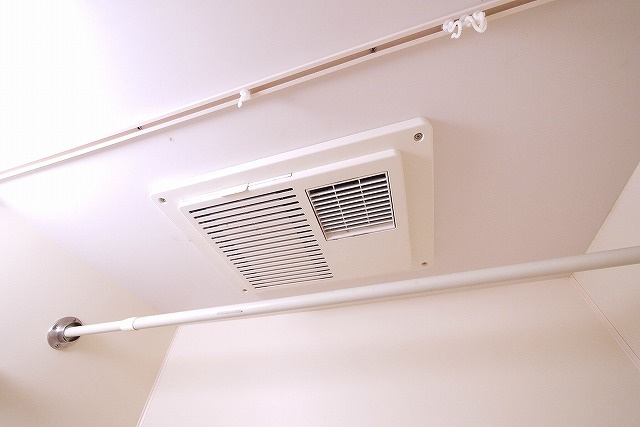 桜館の設備|お風呂には浴室乾燥機もついてます。