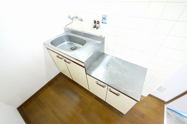 桜館のキッチン|お料理しやすいキッチンです