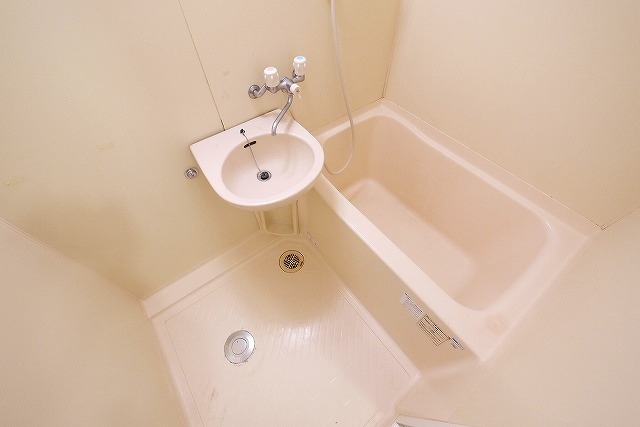 桜館の浴室|日々の疲れを癒すお風呂です