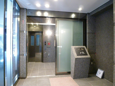 【エントランス】 | ルーブル新宿原町