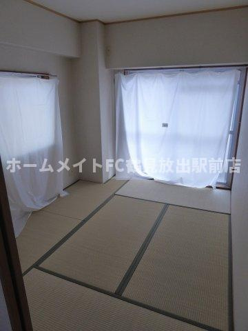 レジデンス鶴美の和室