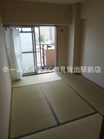 レジデンス鶴美の和室