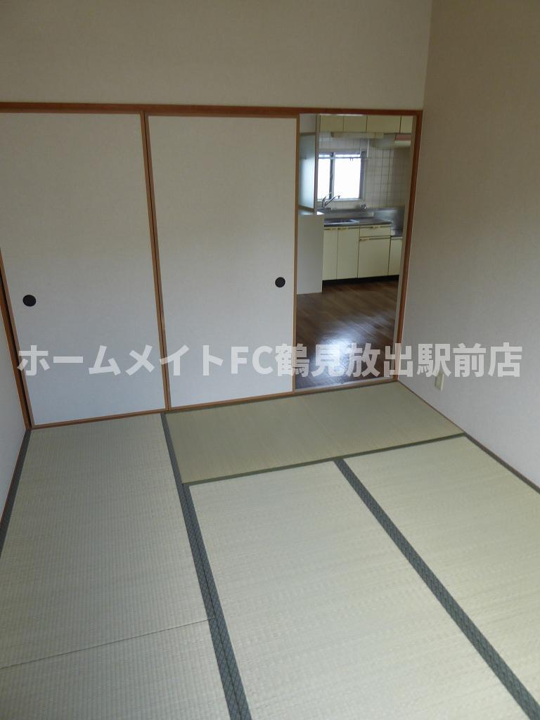 レジデンス鶴美の和室