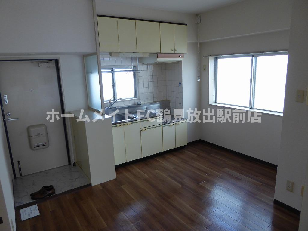 レジデンス鶴美の居間・リビング