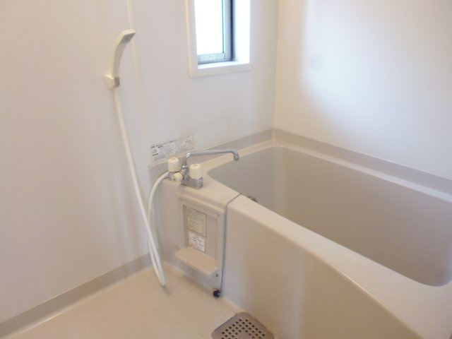 ヒルトップの浴室