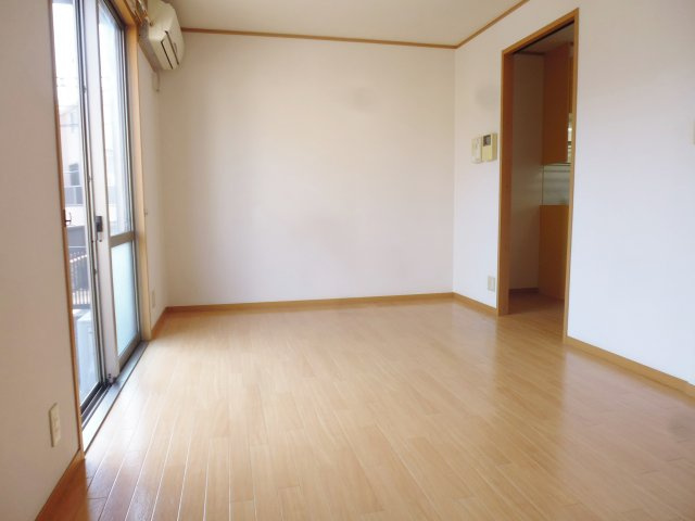 ヒルトップの洋室