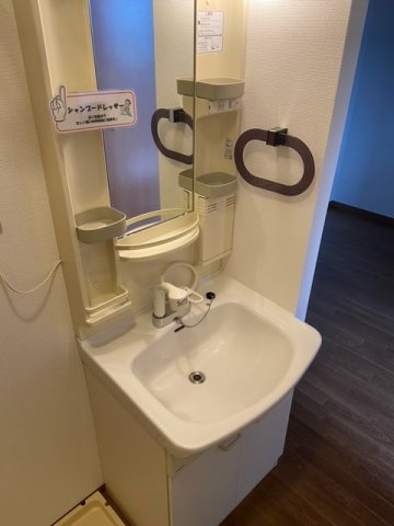 ピュアコートシミズの独立洗面台