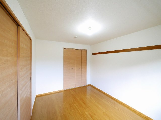 ルミエール４号館の洋室|コンパクトで使いやすい洋室です