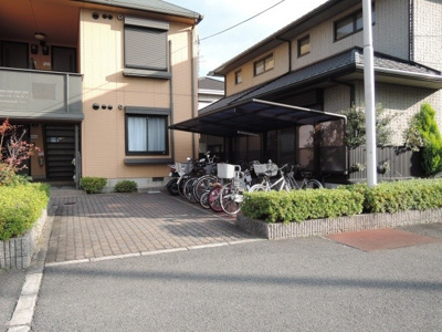 【その他共用部分】 | サラマンカ | ☆屋根付き駐輪場☆