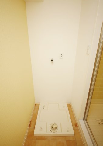 ニューパークメゾン半田の洗面所