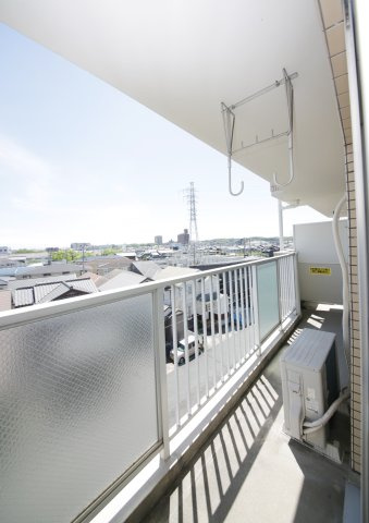 ニューパークメゾン半田のバルコニー