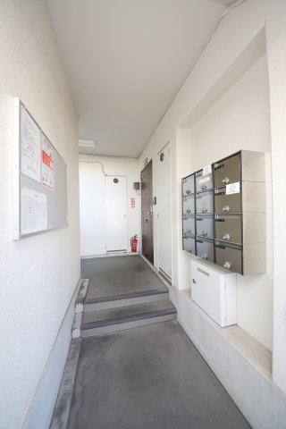 ニューパークメゾン半田のロビー