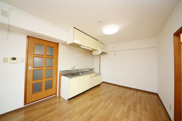 ニューパークメゾン半田のキッチン