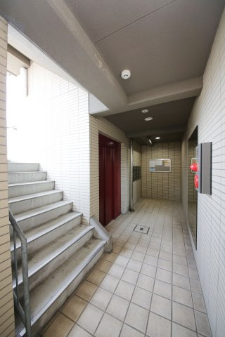 ＣＯＭ’Ｓ二ツ坂のロビー|別部屋同間取りのお写真となります。参考にご覧くださいませ。