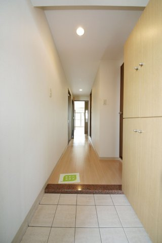 ＣＯＭ’Ｓ二ツ坂の玄関