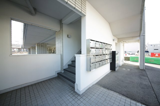 フェニックス北末広の玄関