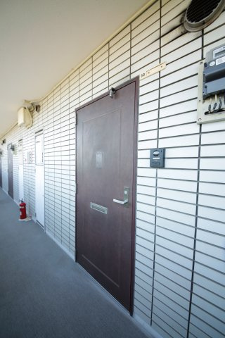 フェニックス北末広の玄関