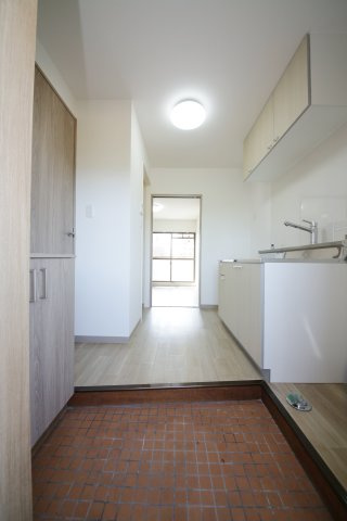 フェニックス北末広の洋室