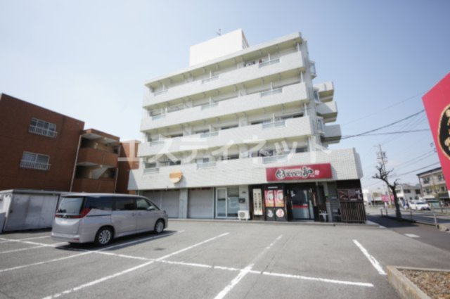 アンビシャス青山の外観