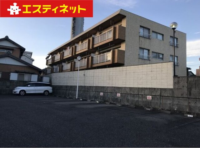 清城コーポラスの外観