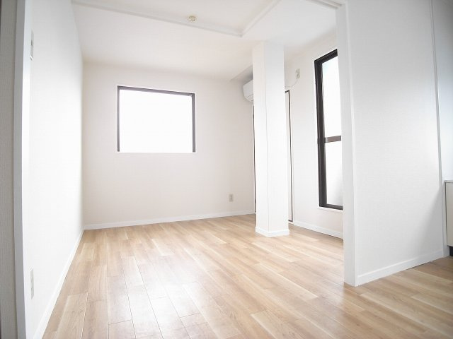 【居間・リビング】 | ベルデハイツ諸福