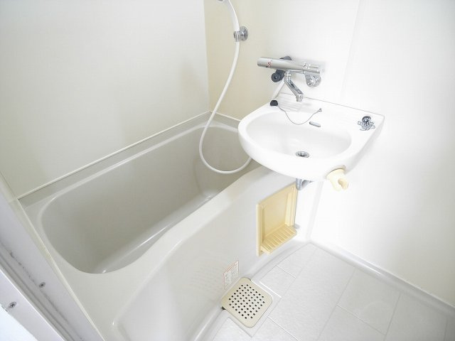 【浴室】 | ベルデハイツ諸福