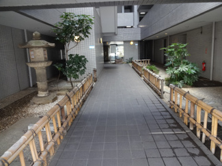 【エントランス】
