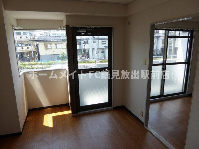エルベ横堤の内装
